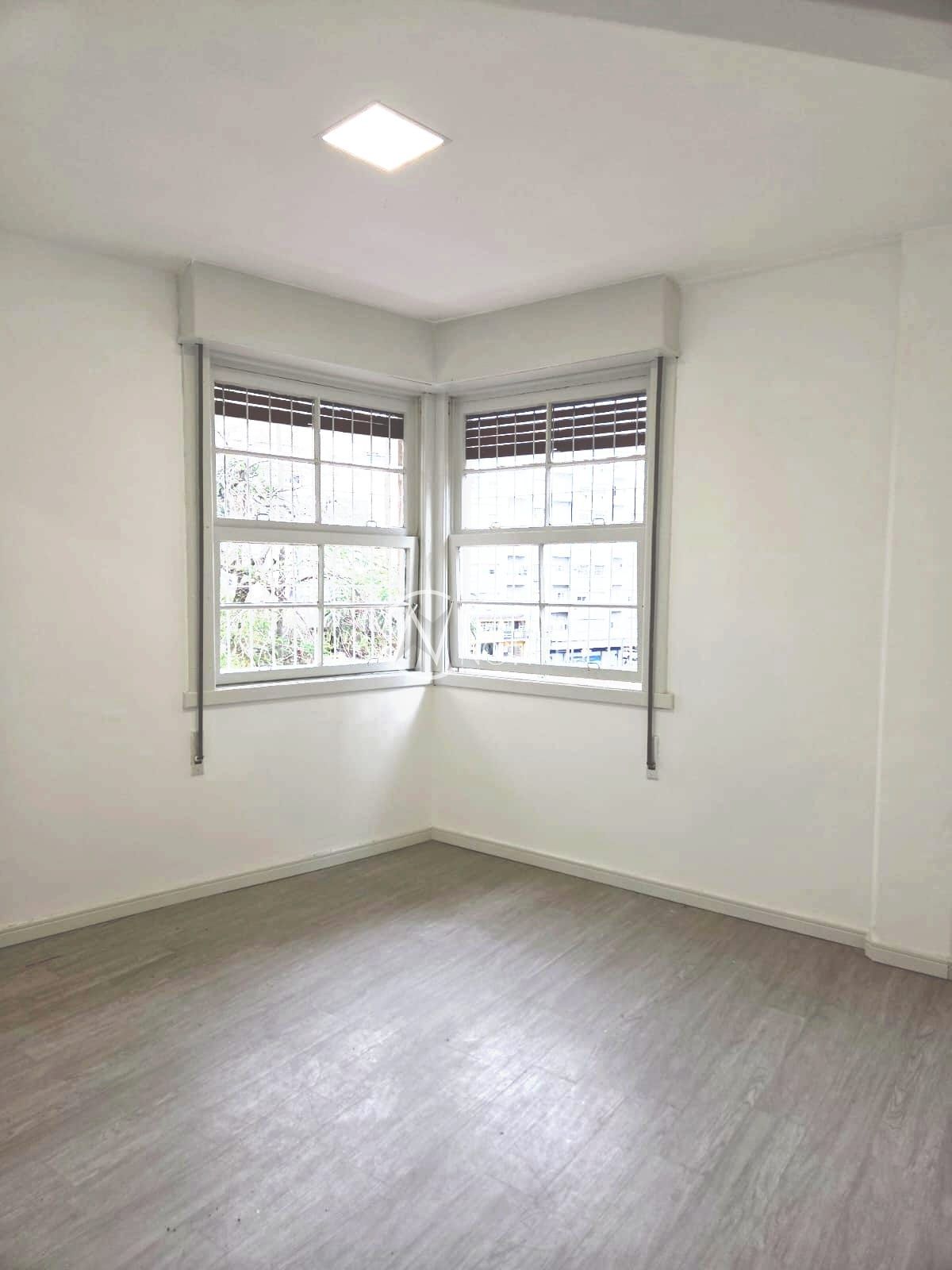 Apartamento à venda com 2 quartos, 70m², Avenida Alberto Bins no bairro Centro Histórico em Porto Alegre
