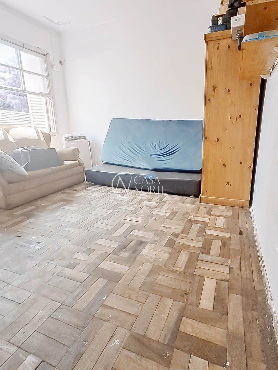 Kitnet à venda , 18m², Avenida da Azenha no bairro Azenha em Porto Alegre