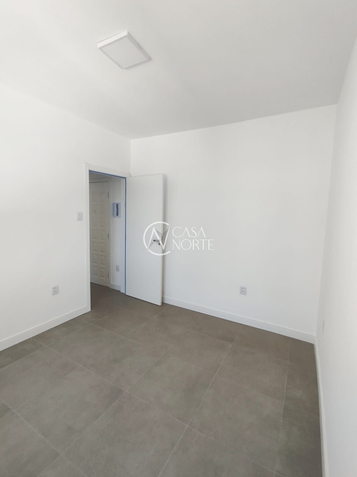 Apartamento à venda com 1 quarto, 37m², Rua José do Patrocínio no bairro Cidade Baixa em Porto Alegre