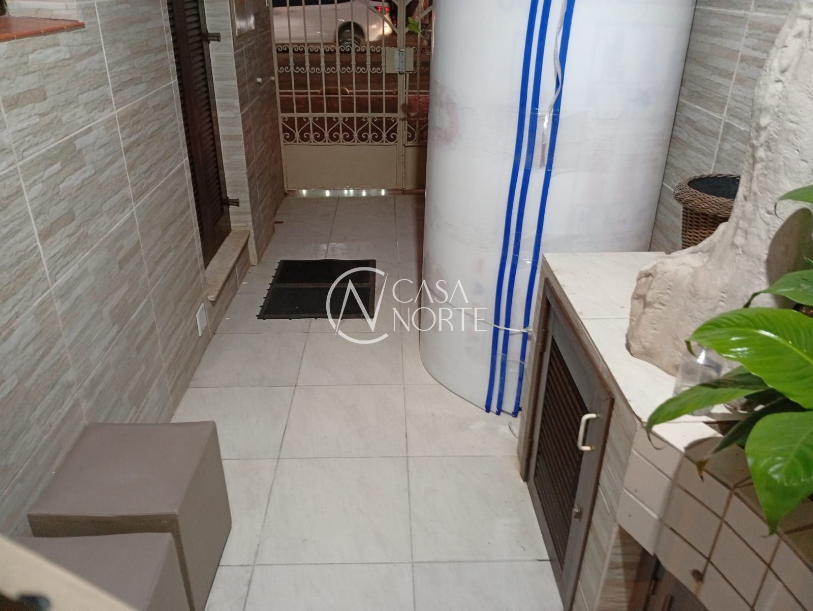 Casa à venda com 5 quartos, 170m², 1 vaga, Rua José do Patrocínio no bairro Cidade Baixa em Porto Alegre