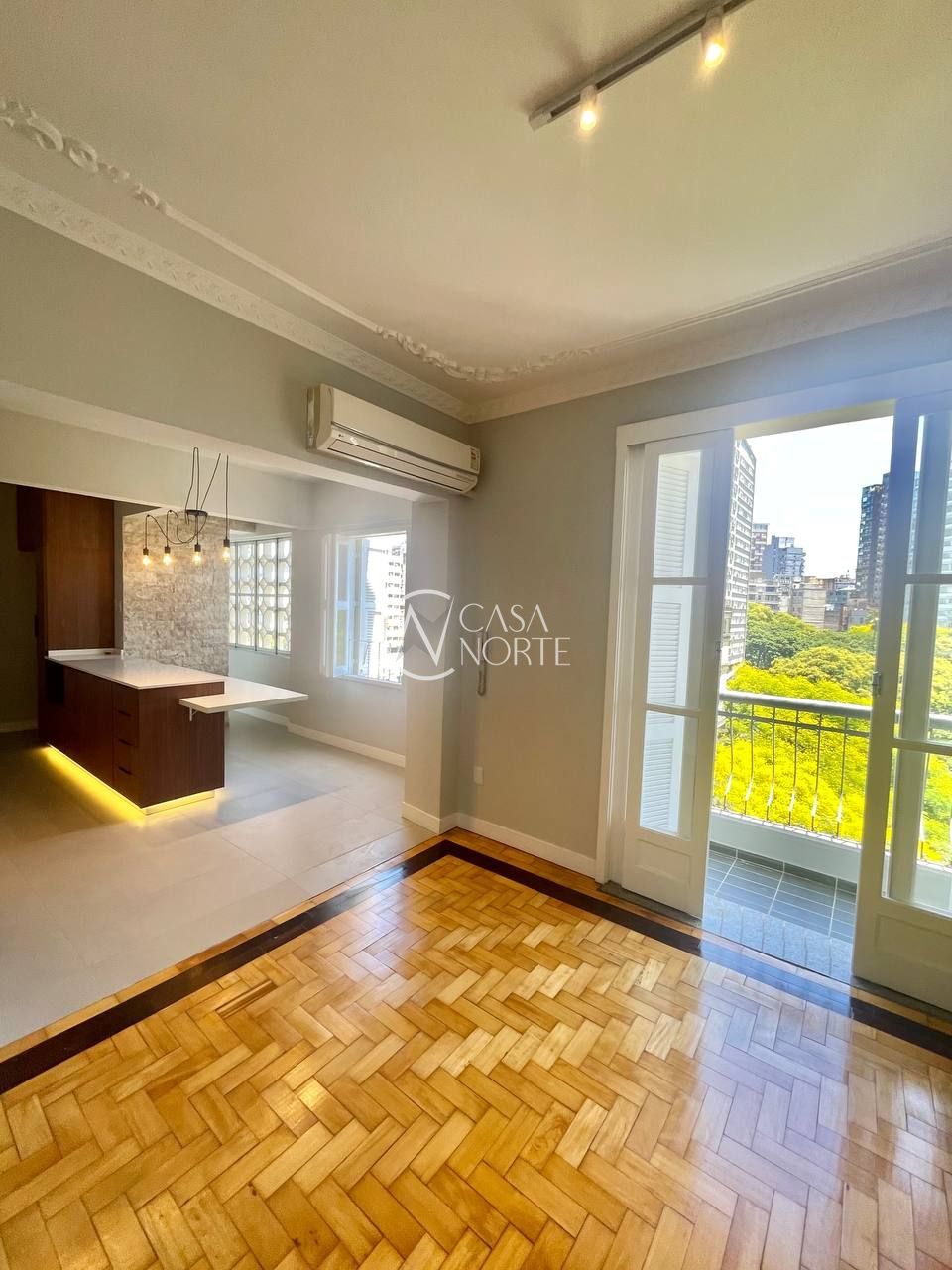 Apartamento à venda com 3 quartos, 151m², 1 suíte, Avenida Desembargador André da Rocha no bairro Centro Histórico em Porto Alegre