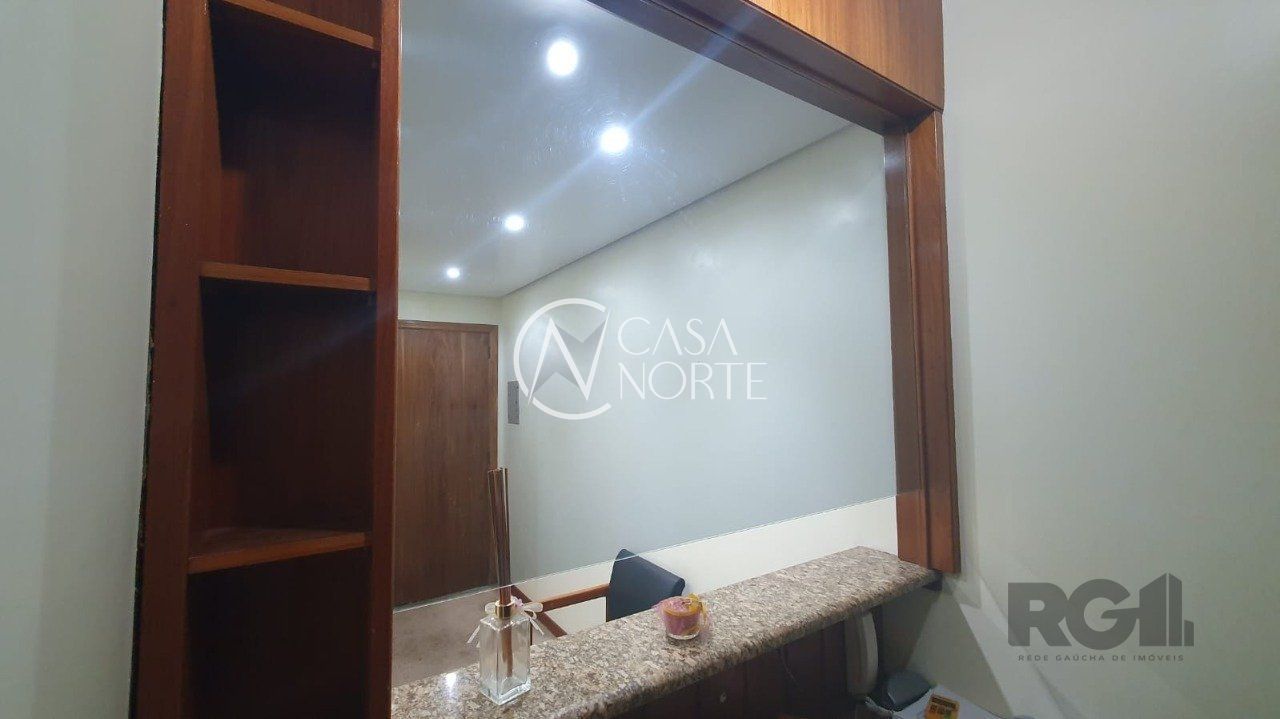 Sala Comercial à venda , 69m², Rua José do Patrocínio no bairro Cidade Baixa em Porto Alegre