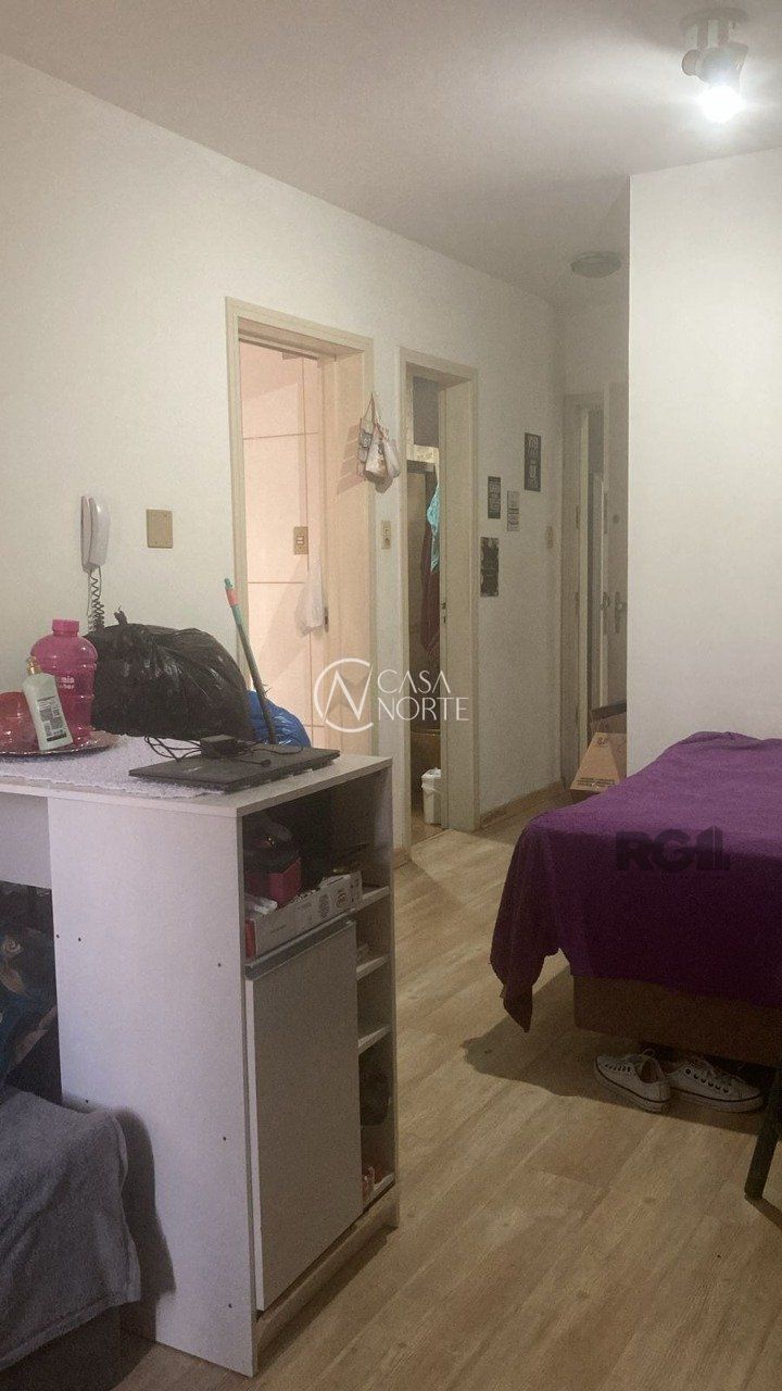 Apartamento à venda com 1 quarto, 31m², Rua General Neto no bairro Floresta em Porto Alegre