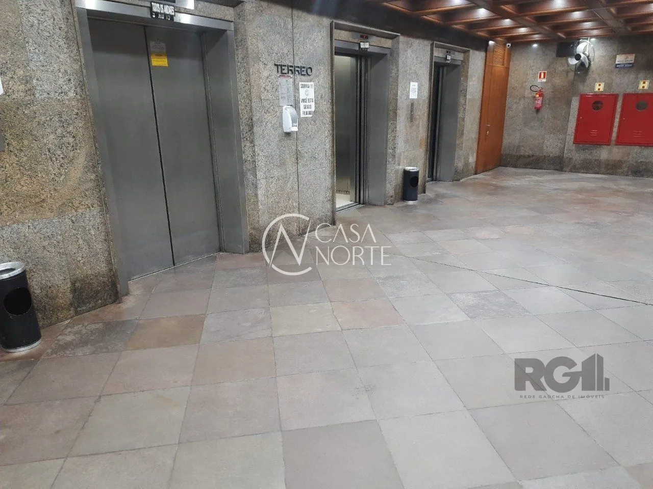 Sala Comercial à venda , 269m², Rua dos Andradas no bairro Centro Histórico em Porto Alegre