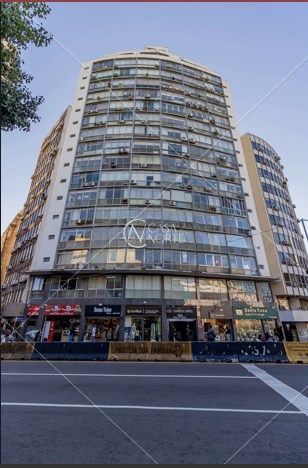 Sala Comercial à venda com 3 quartos, 45m², Rua Professor Annes Dias no bairro Centro Histórico em Porto Alegre