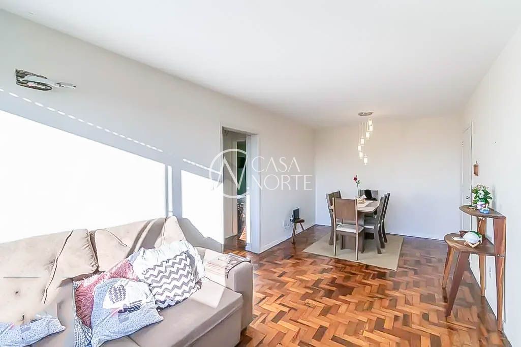 Apartamento à venda com 2 quartos, 77m², 1 vaga, Rua Catumbi no bairro Medianeira em Porto Alegre