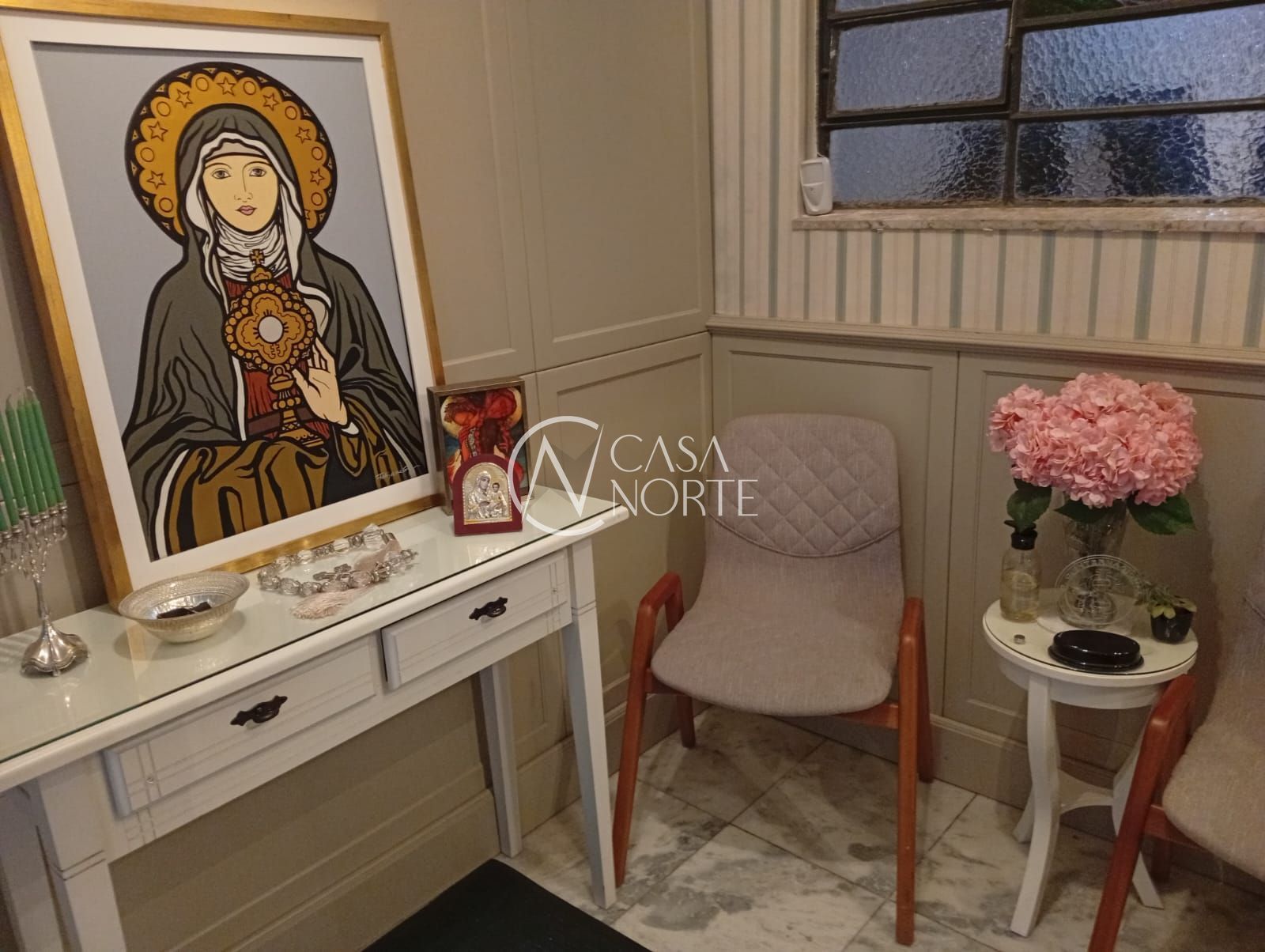 Casa à venda com 5 quartos, 170m², 1 vaga, Rua José do Patrocínio no bairro Cidade Baixa em Porto Alegre