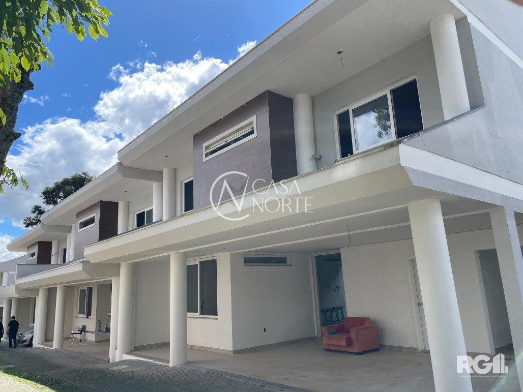 Casa de Condomínio à venda com 3 quartos, 205m², 1 suíte, 3 vagas, Avenida Coronel Marcos no bairro Pedra Redonda em Porto Alegre