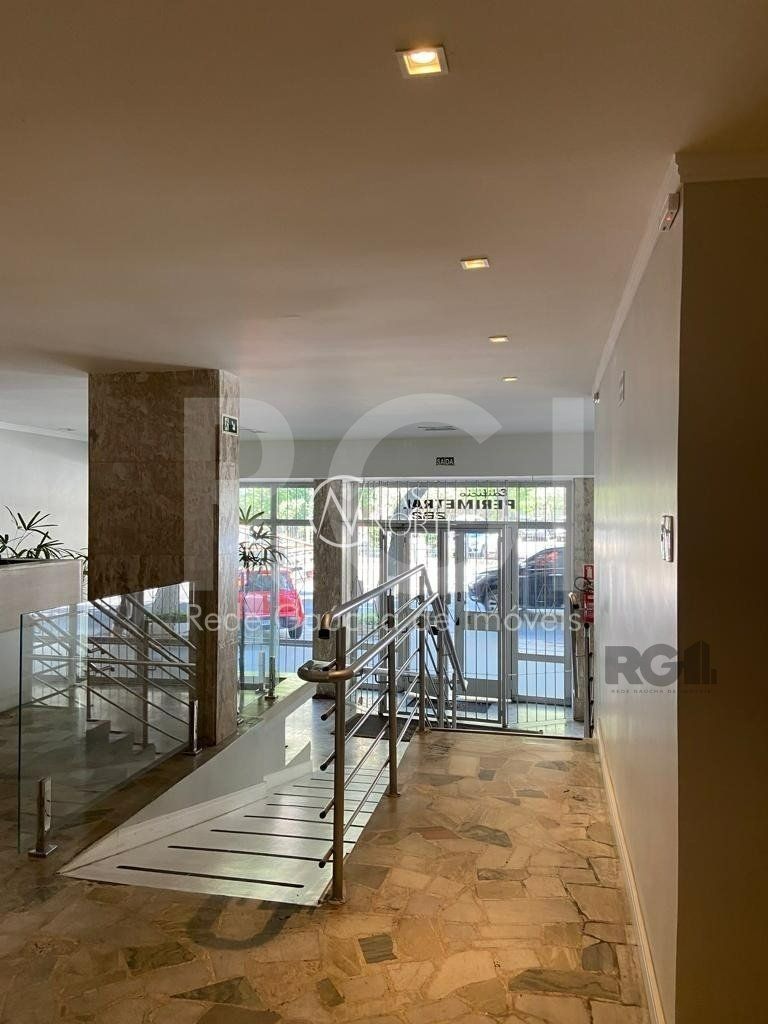 Apartamento à venda com 3 quartos, 86m², 1 suíte, 1 vaga, Rua Sarmento Leite no bairro Bom Fim em Porto Alegre