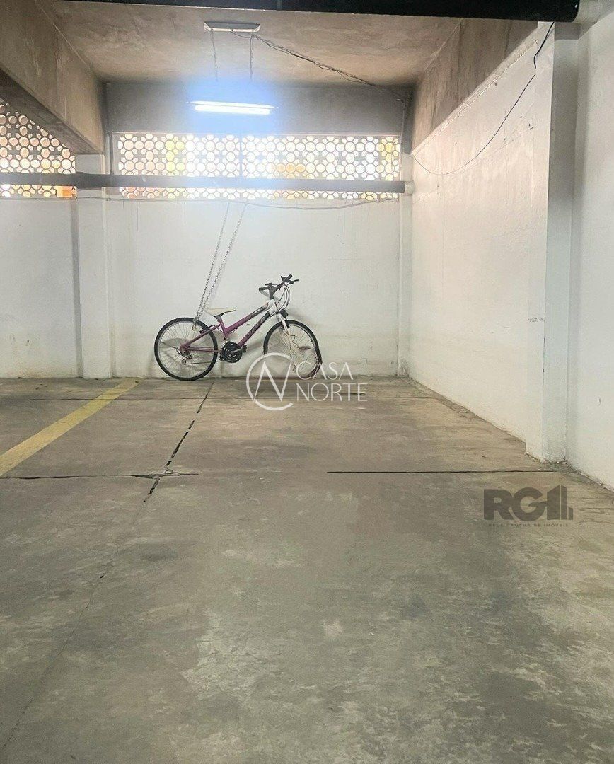 Apartamento à venda com 2 quartos, 68m², 1 vaga, Avenida Paraná no bairro São Geraldo em Porto Alegre