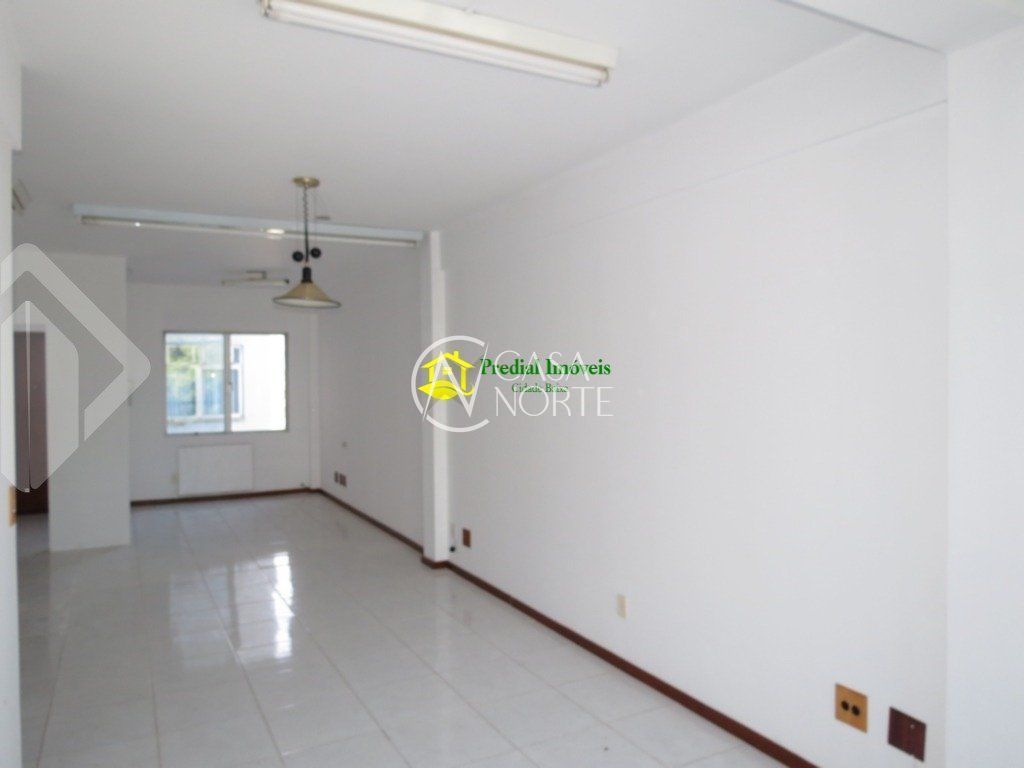Sala Comercial à venda , 46m², Avenida Getúlio Vargas no bairro Menino Deus em Porto Alegre
