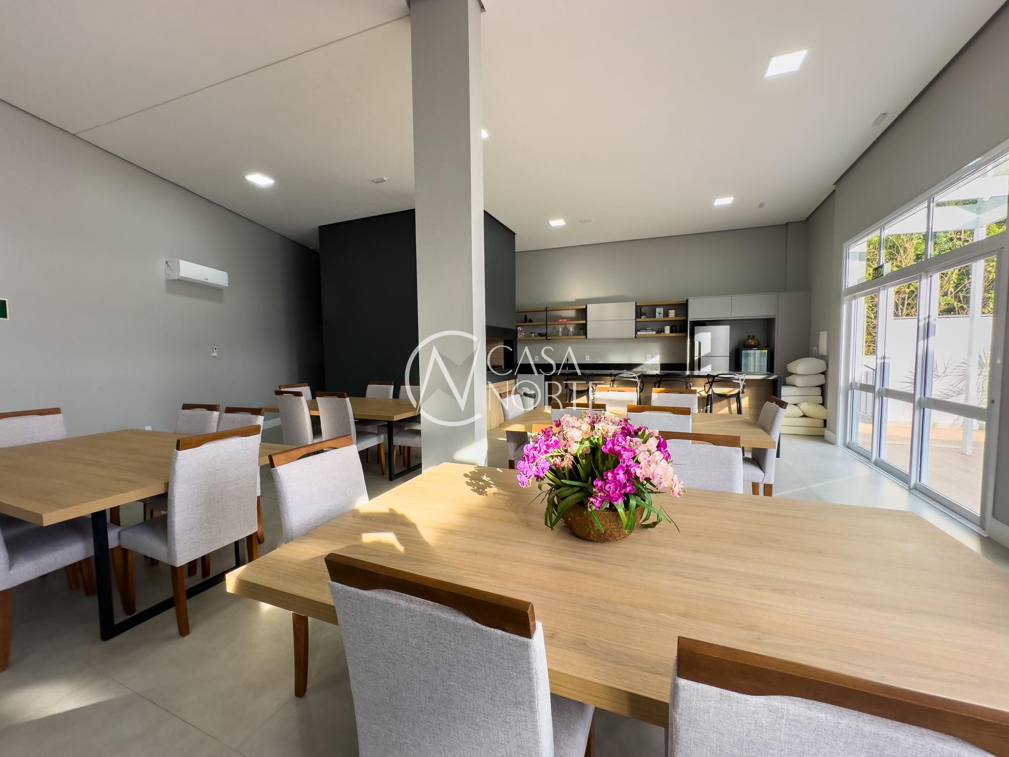 Apartamento Garden à venda com 2 quartos, 137m², 1 suíte, 2 vagas, Rua Edmundo Bastian no bairro Cristo Redentor em Porto Alegre