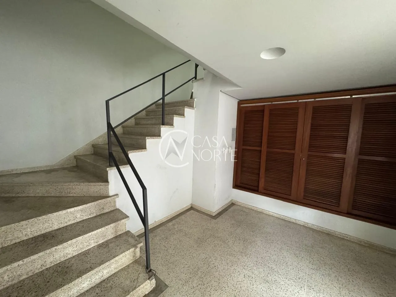 Apartamento à venda com 2 quartos, 59m², 1 vaga, Rua Dona Cecília no bairro Azenha em Porto Alegre