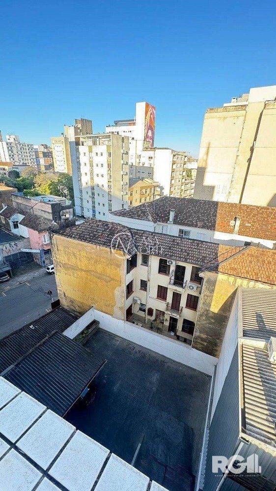 Apartamento à venda com 3 quartos, 89m², 1 vaga, Rua Coronel Genuino no bairro Centro Histórico em Porto Alegre