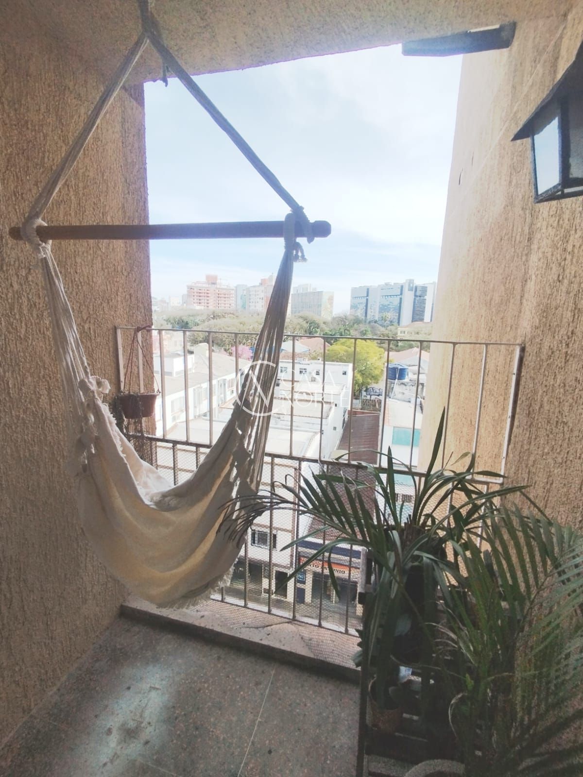 Apartamento à venda com 3 quartos, 77m², 1 suíte, 1 vaga, Rua João Alfredo no bairro Cidade Baixa em Porto Alegre