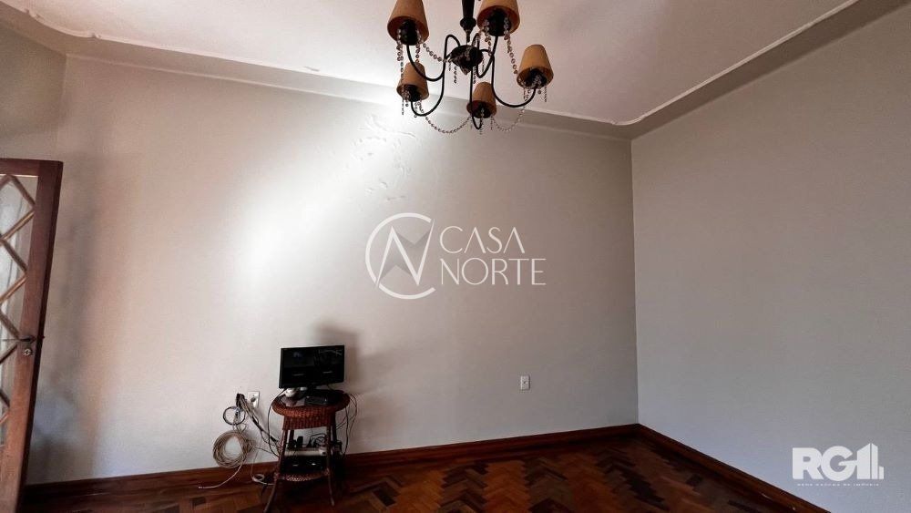 Casa à venda com 4 quartos, 274m², 2 suítes, 1 vaga, Travessa Comendador Batista no bairro Cidade Baixa em Porto Alegre