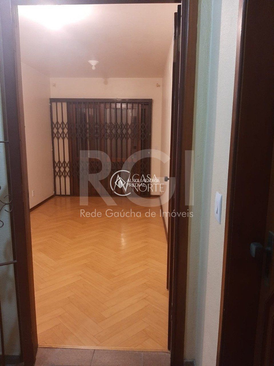 Apartamento à venda com 1 quarto, 39m², 2 vagas, Rua Baronesa do Gravataí no bairro Cidade Baixa em Porto Alegre