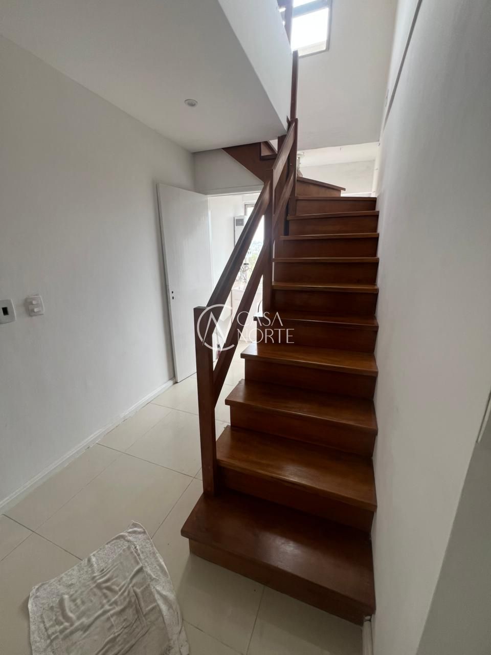 Cobertura à venda com 2 quartos, 94m², 1 vaga, Rua Sepé Tiaraju no bairro Medianeira em Porto Alegre