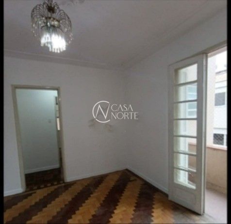 Apartamento à venda com 3 quartos, 72m², Avenida Carlos Gomes no bairro Boa Vista em Porto Alegre
