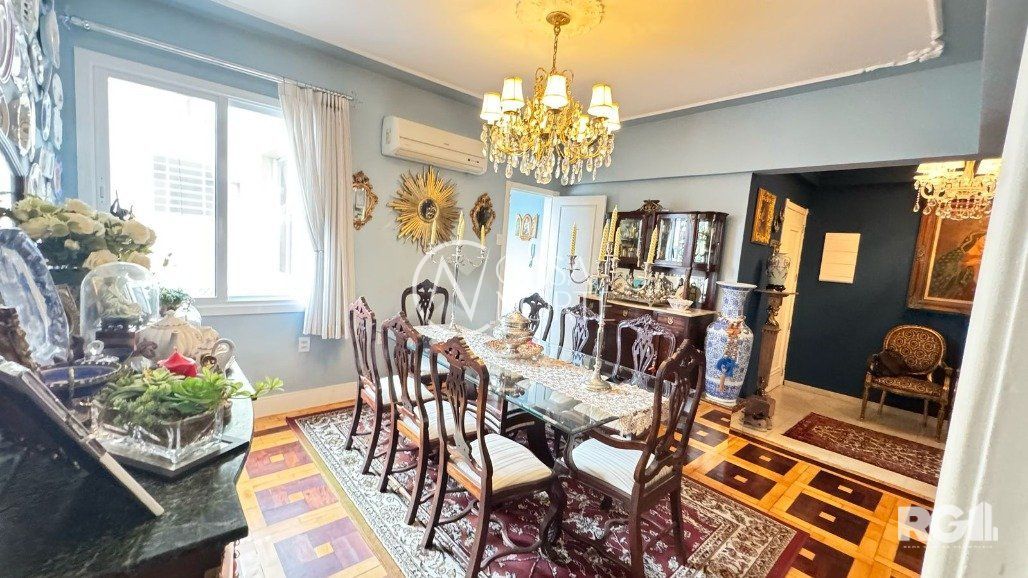 Apartamento à venda com 3 quartos, 142m², Rua Augusto Pestana no bairro Santana em Porto Alegre