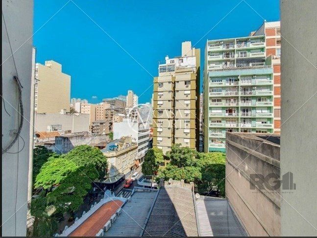 Apartamento à venda com 1 quarto, 35m², Rua General João Manoel no bairro Centro Histórico em Porto Alegre
