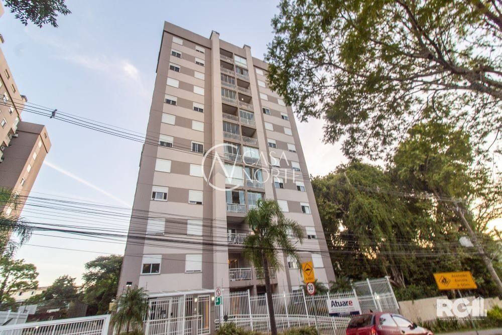 Apartamento à venda com 3 quartos, 72m², 1 suíte, 1 vaga, Avenida Arnaldo Bohrer no bairro Teresópolis em Porto Alegre