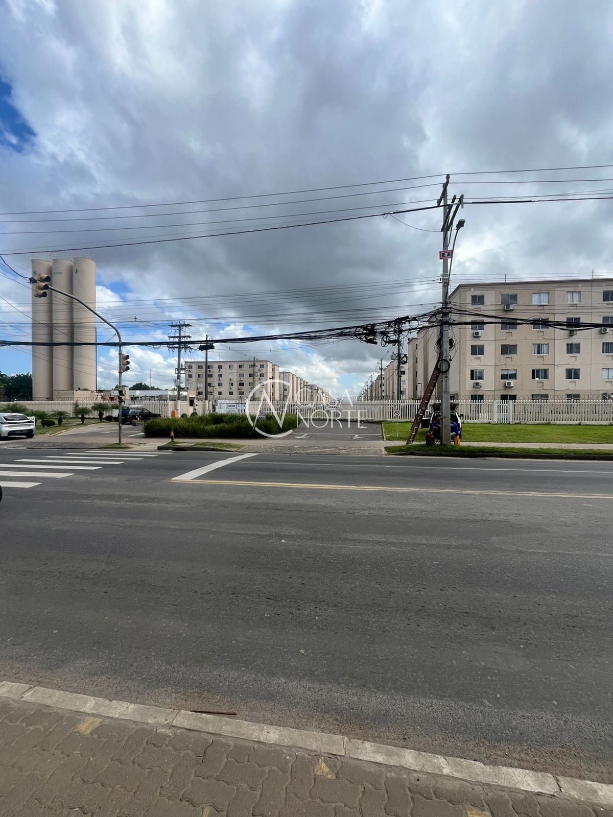 Apartamento à venda com 2 quartos, 40m², 1 vaga, Avenida Francisco Silveira Bitencourt no bairro Sarandi em Porto Alegre