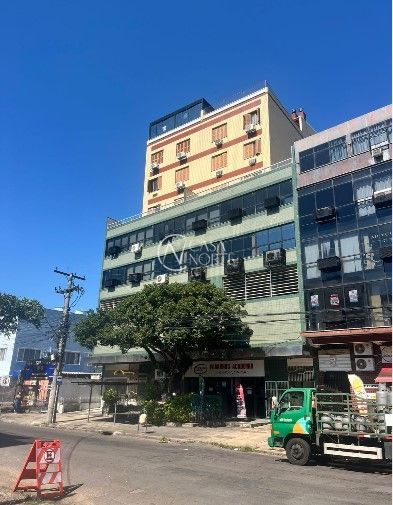Apartamento à venda com 3 quartos, 89m², 1 suíte, 2 vagas, Rua Jari no bairro Passo da Areia em Porto Alegre