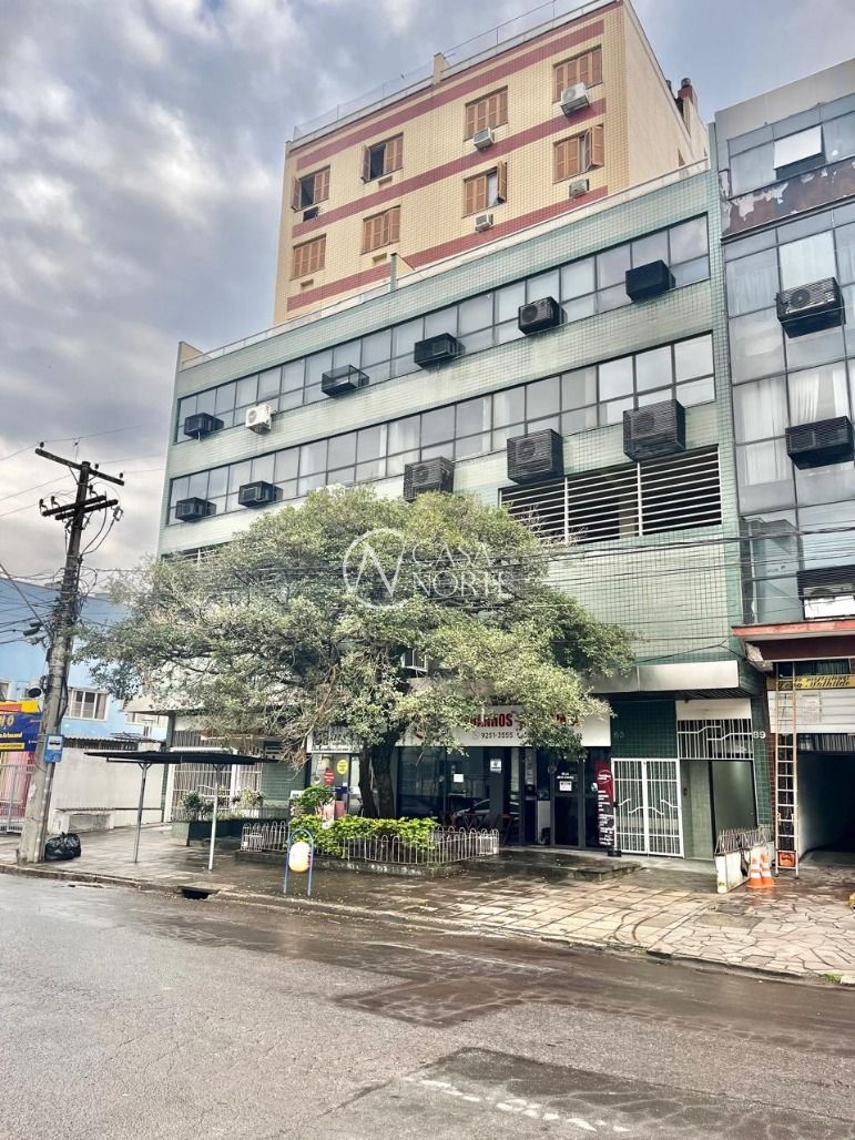 Sala Comercial à venda , 27m², Rua Jari no bairro Passo da Areia em Porto Alegre