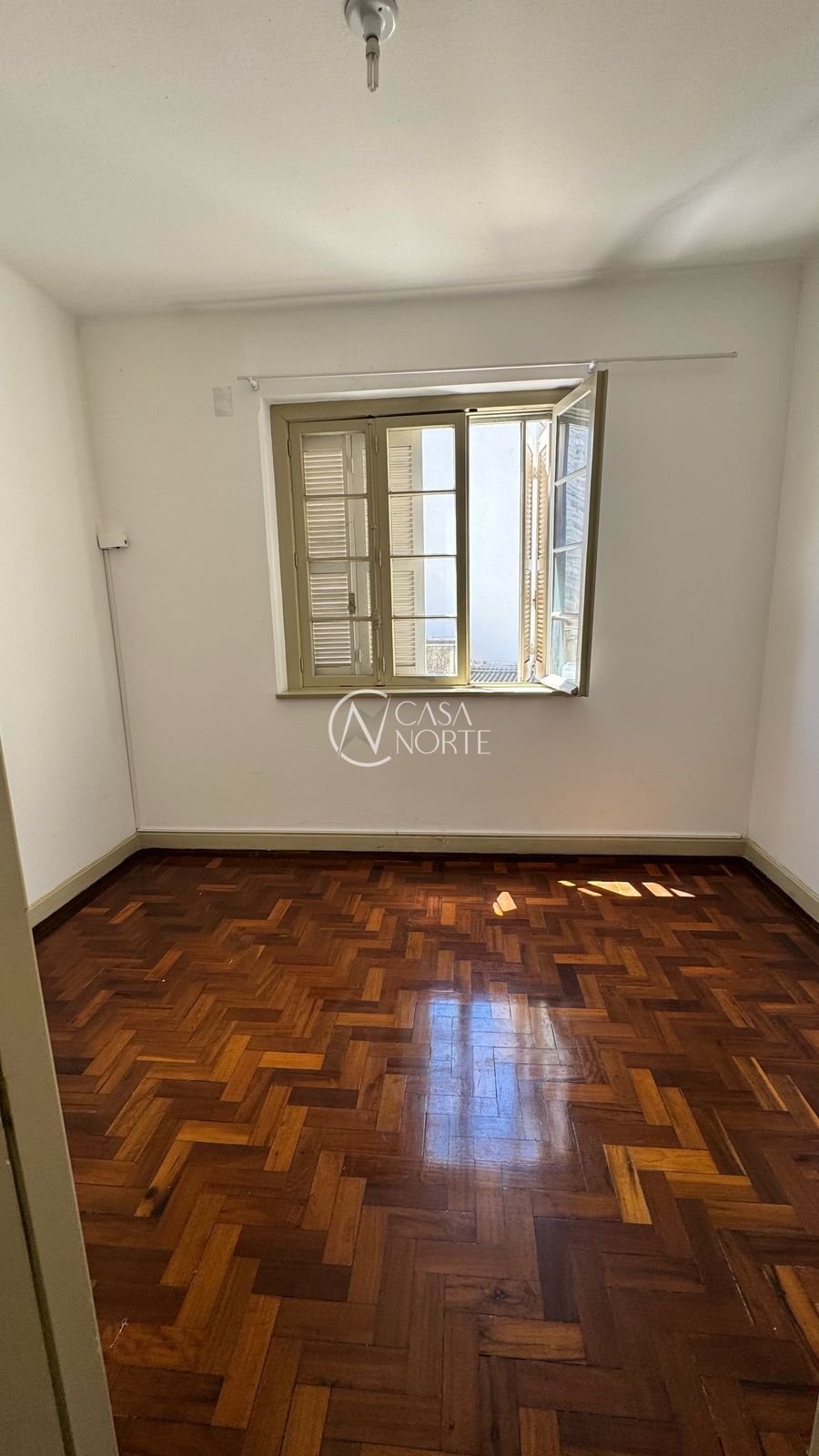 Apartamento à venda com 3 quartos, 109m², Avenida Alberto Bins no bairro Centro Histórico em Porto Alegre