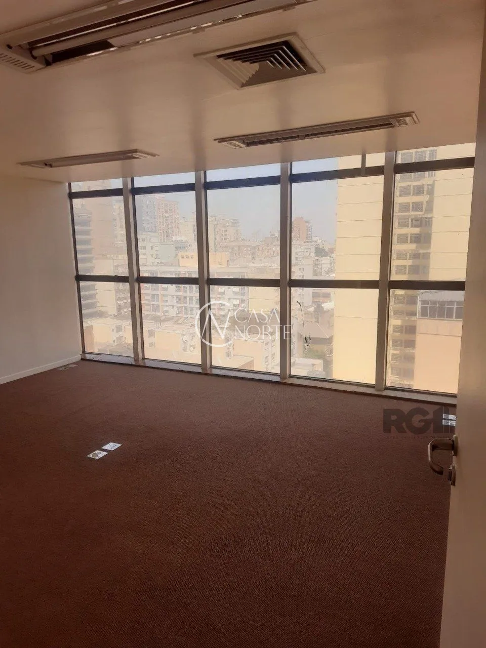 Sala Comercial à venda , 269m², Rua dos Andradas no bairro Centro Histórico em Porto Alegre