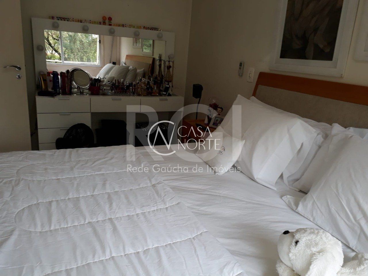 Apartamento à venda com 3 quartos, 63m², Avenida João Wallig no bairro Passo da Areia em Porto Alegre