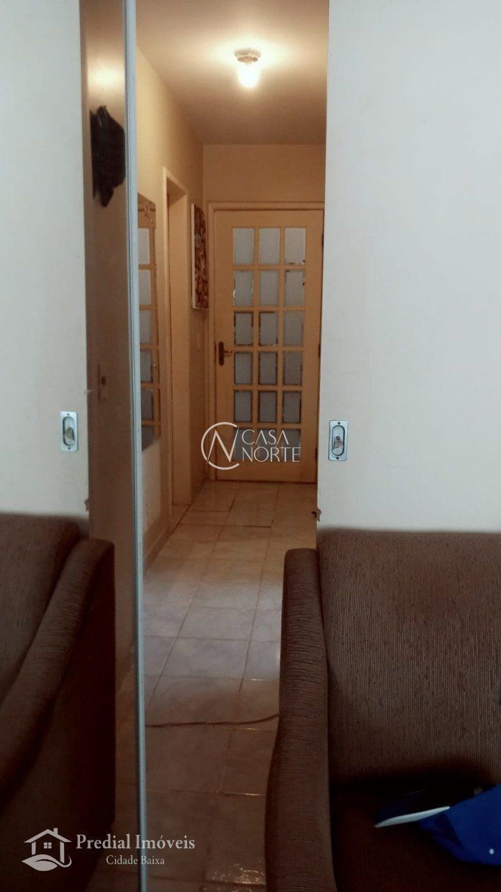 Apartamento à venda com 3 quartos, 83m², 1 vaga, Rua Padre João Batista Reus no bairro Camaquã em Porto Alegre