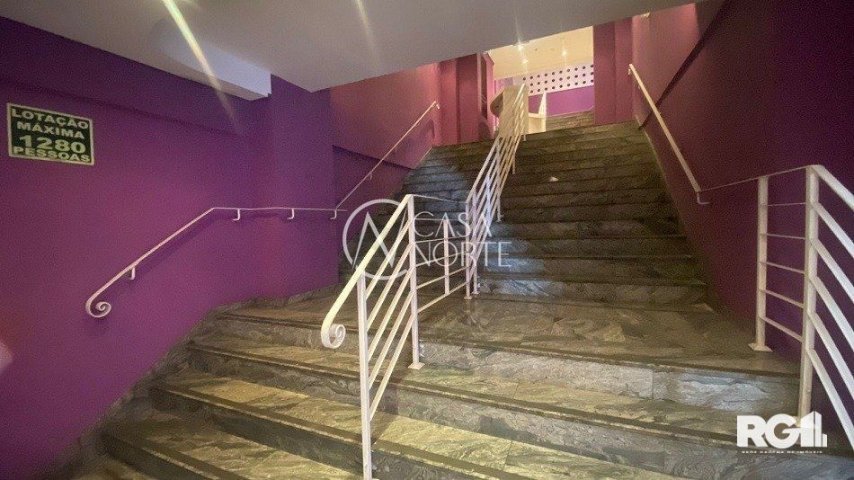 Prédio Comercial à venda com 3 quartos, 652m², 3 vagas, Avenida Professor Oscar Pereira no bairro Glória em Porto Alegre