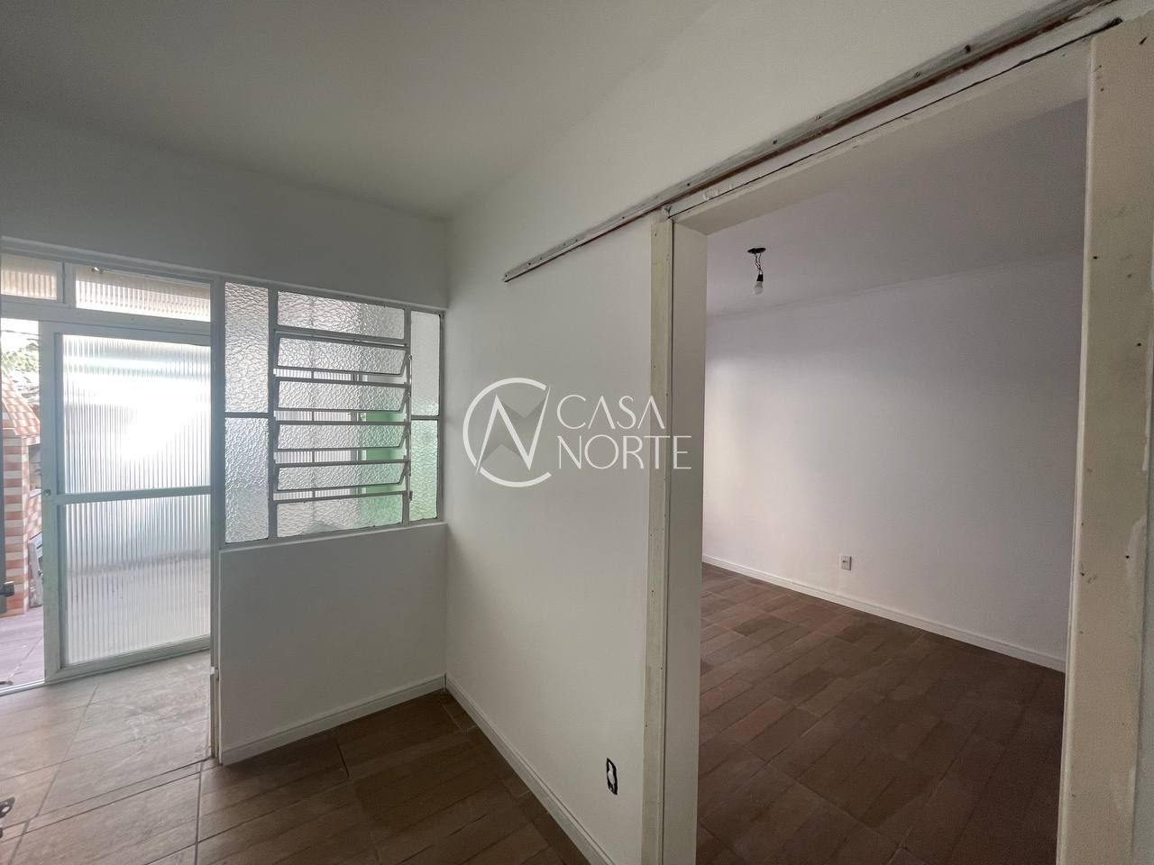 Apartamento à venda com 2 quartos, 74m², 1 suíte, Avenida Getúlio Vargas no bairro Menino Deus em Porto Alegre