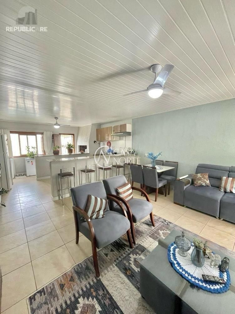 Casa à venda com 2 quartos, 139m², 4 vagas, Rua Doze de Outubro no bairro Partenon em Porto Alegre