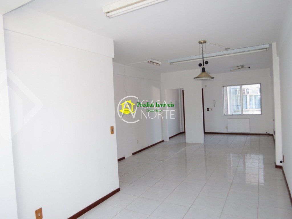 Sala Comercial à venda , 46m², Avenida Getúlio Vargas no bairro Menino Deus em Porto Alegre