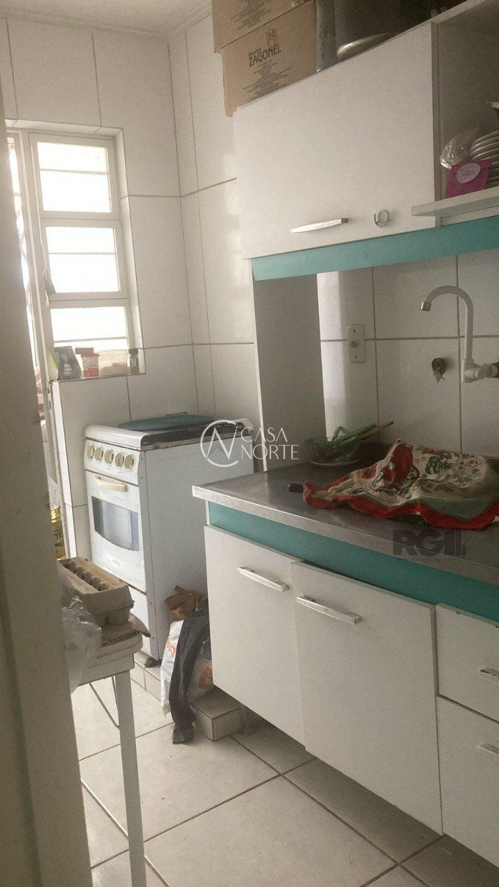 Apartamento à venda com 1 quarto, 31m², Rua General Neto no bairro Floresta em Porto Alegre