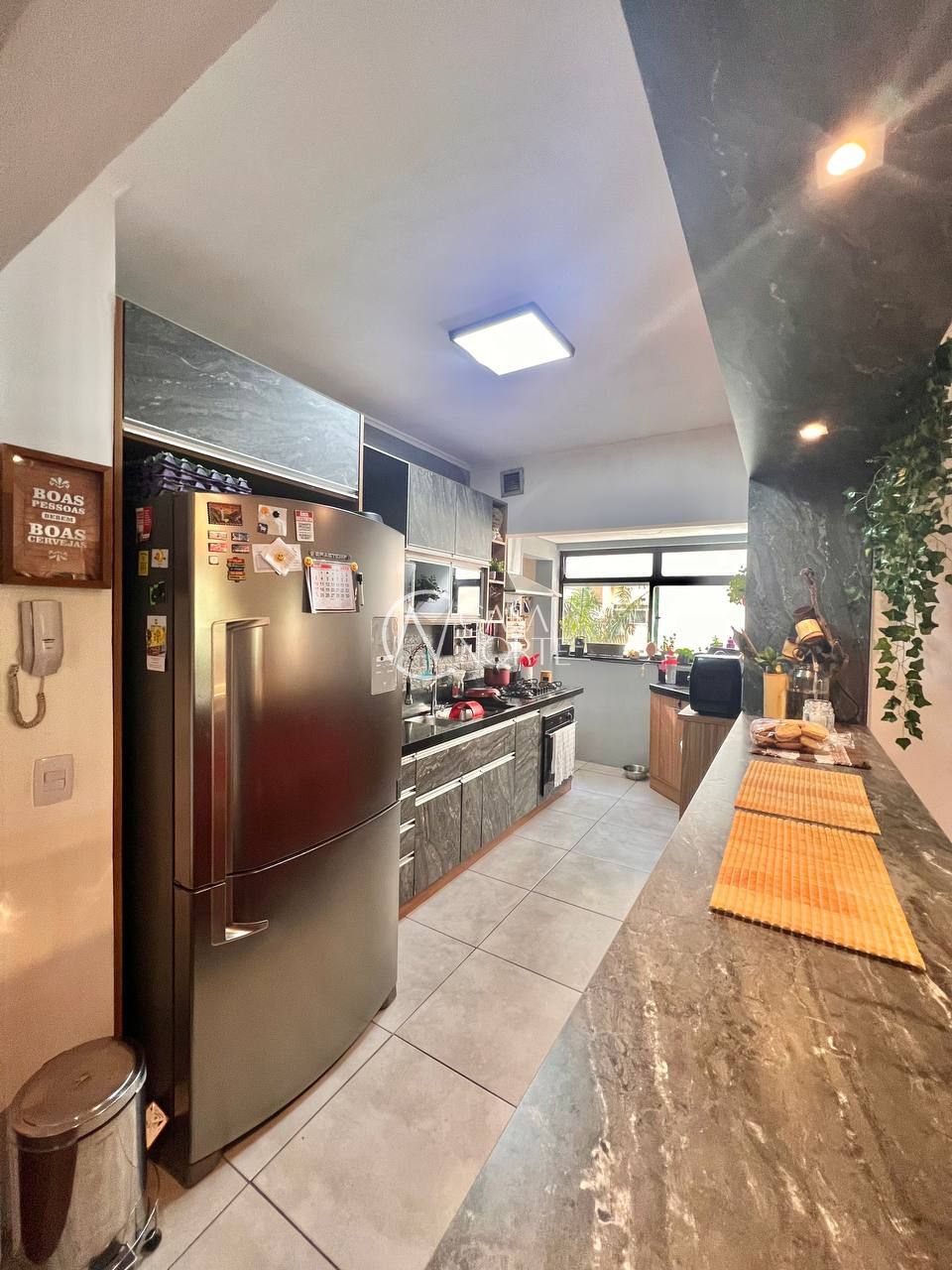 Apartamento à venda com 3 quartos, 100m², 1 suíte, 1 vaga, Rua José Honorato dos Santos no bairro Cidade Baixa em Porto Alegre