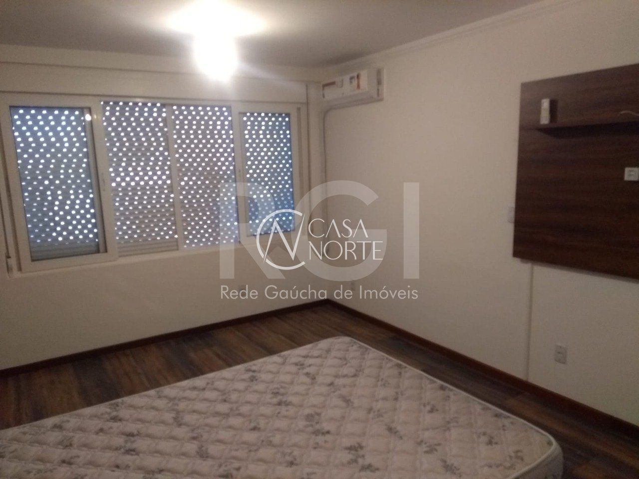 Kitnet à venda , 30m², Rua da Republica no bairro Cidade Baixa em Porto Alegre