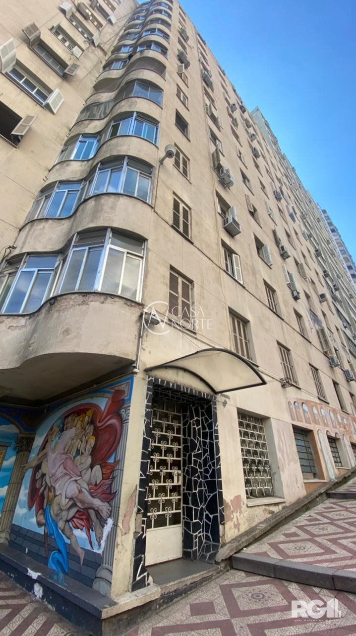 Apartamento à venda com 3 quartos, 92m², Avenida Borges de Medeiros no bairro Centro Histórico em Porto Alegre