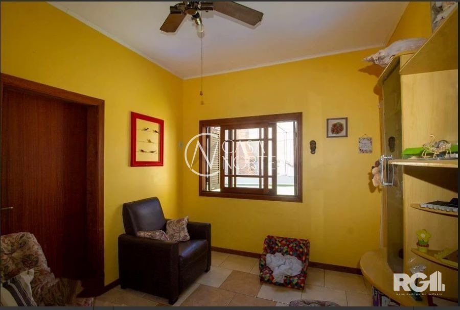 Casa à venda com 3 quartos, 227m², 1 vaga, Rua Olavo Bilac no bairro Azenha em Porto Alegre