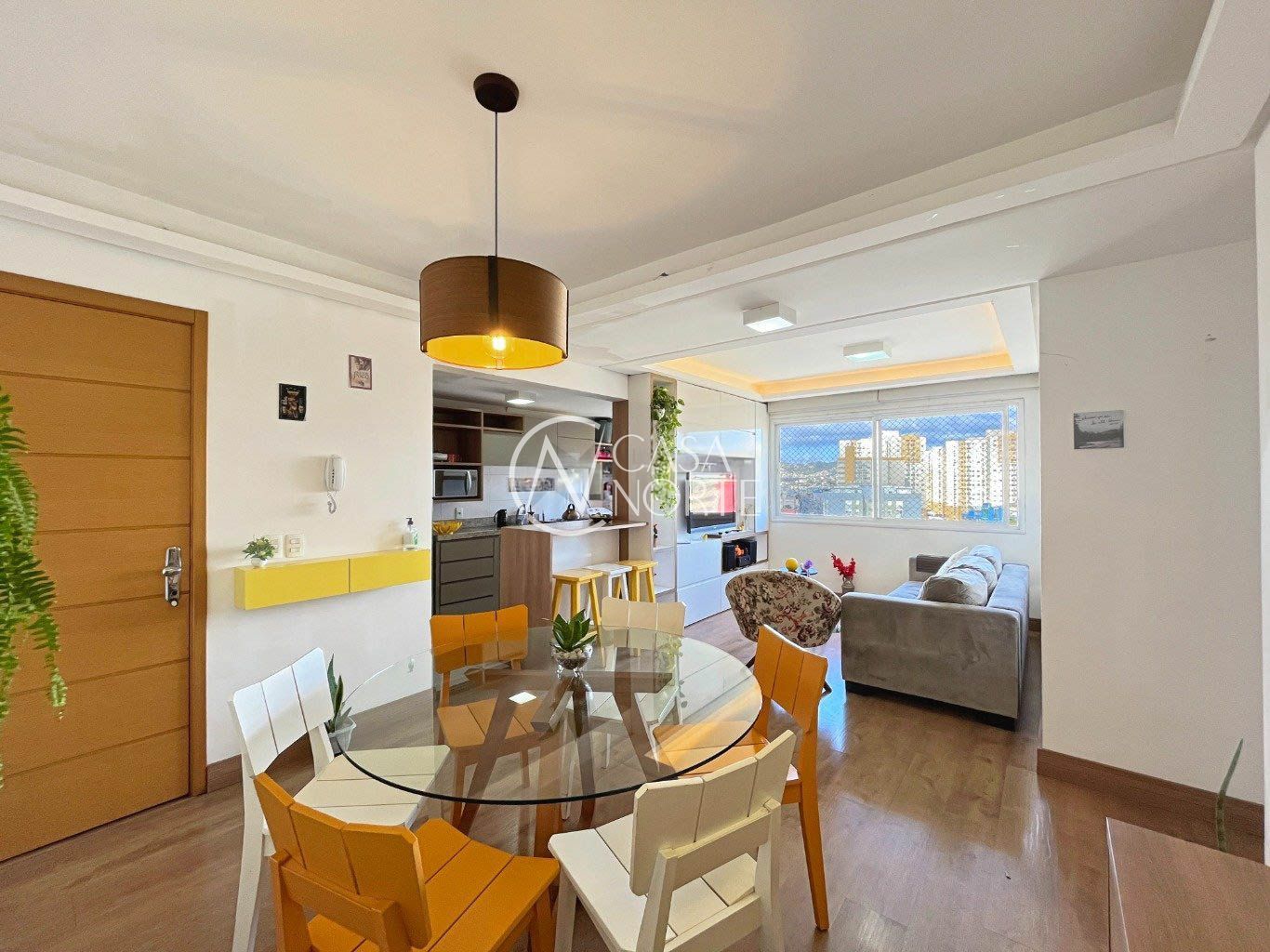 Apartamento à venda com 3 quartos, 78m², 1 suíte, 2 vagas, Rua Gomes Jardim no bairro Santana em Porto Alegre