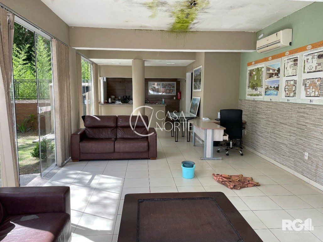 Casa de Condomínio à venda com 3 quartos, 166m², 1 suíte, 3 vagas, Avenida Coronel Marcos no bairro Pedra Redonda em Porto Alegre