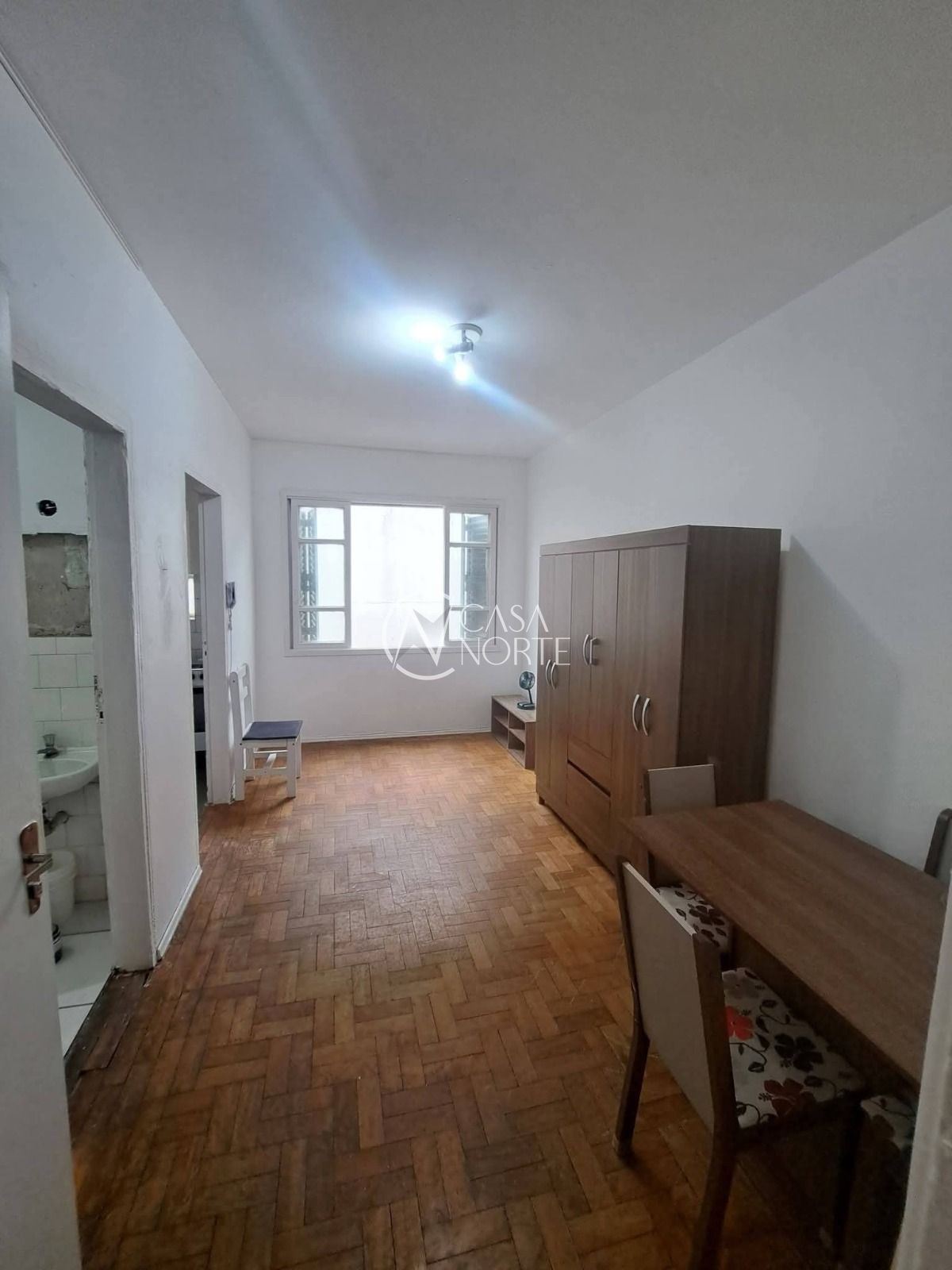 Apartamento à venda com 1 quarto, 23m², Rua Santo Antônio no bairro Floresta em Porto Alegre