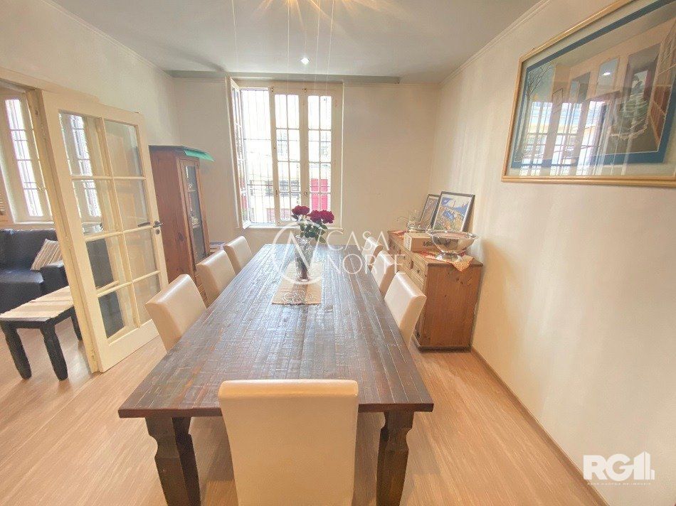 Apartamento à venda com 2 quartos, 111m², Avenida Alberto Bins no bairro Floresta em Porto Alegre