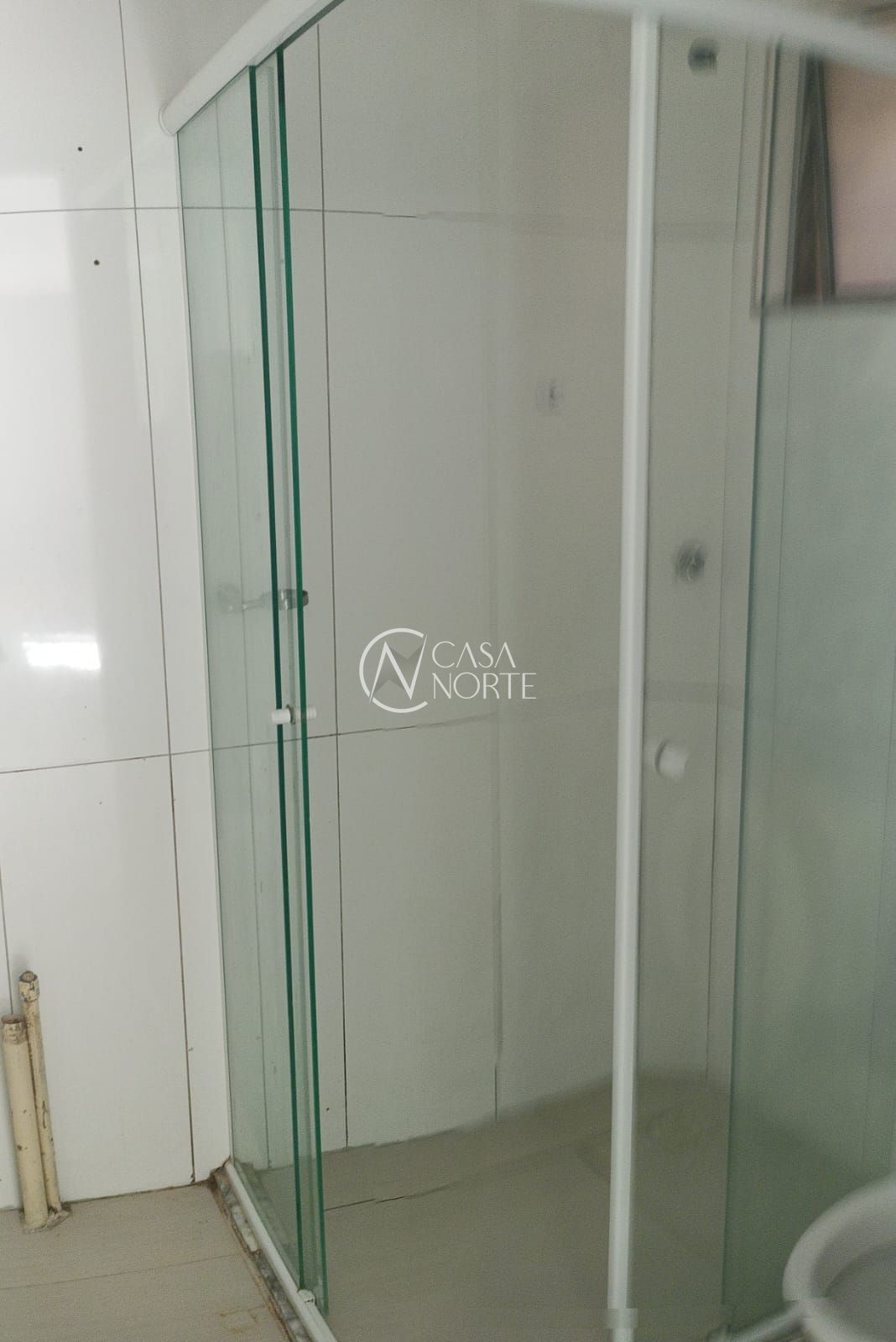 Apartamento à venda com 2 quartos, 43m², Rua Império no bairro Vila Nova em Porto Alegre