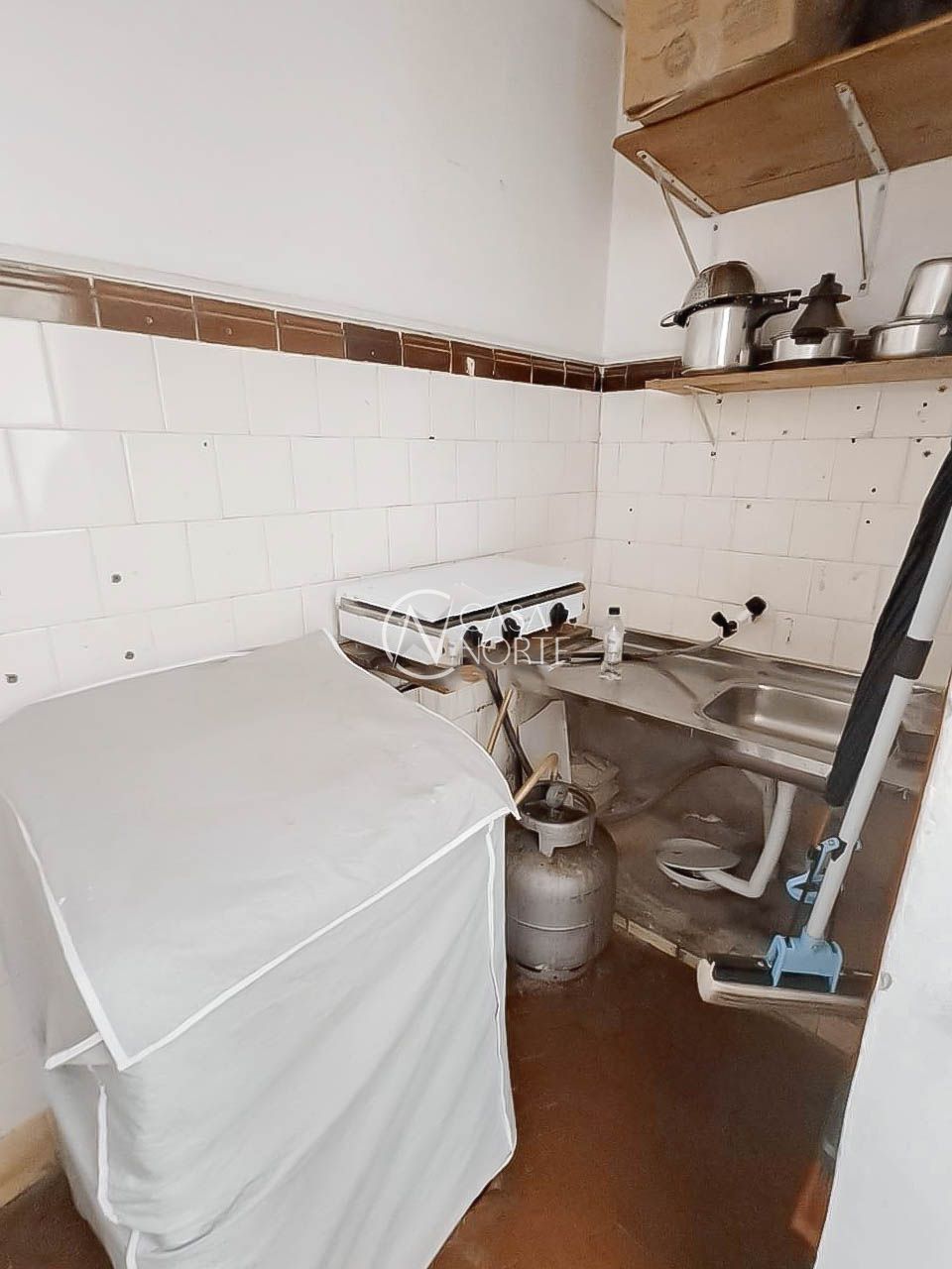 Kitnet à venda , 18m², Avenida da Azenha no bairro Azenha em Porto Alegre