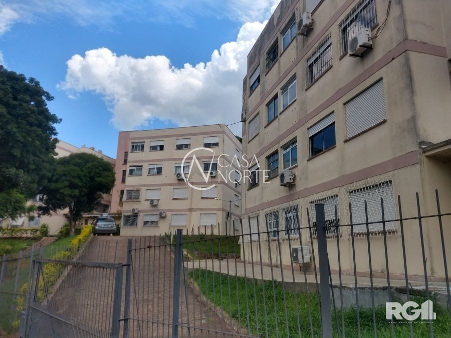 Apartamento à venda com 1 quarto, 32m², 1 vaga, Rua Doutor João de Deus Vaz da Silva no bairro Santo Antônio em Porto Alegre