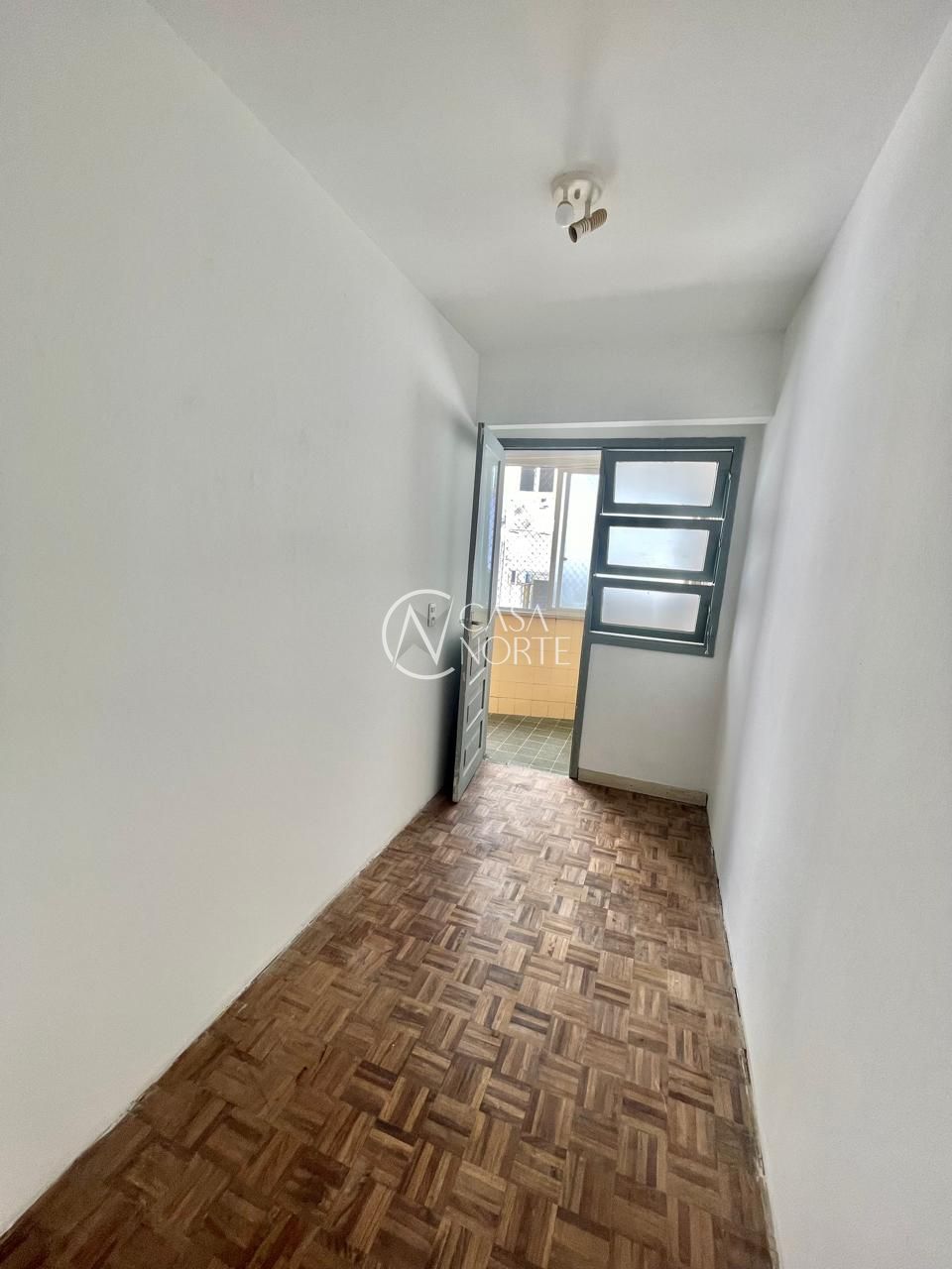 Apartamento à venda com 2 quartos, 73m², 1 vaga, Rua Sarmento Leite no bairro Centro Histórico em Porto Alegre